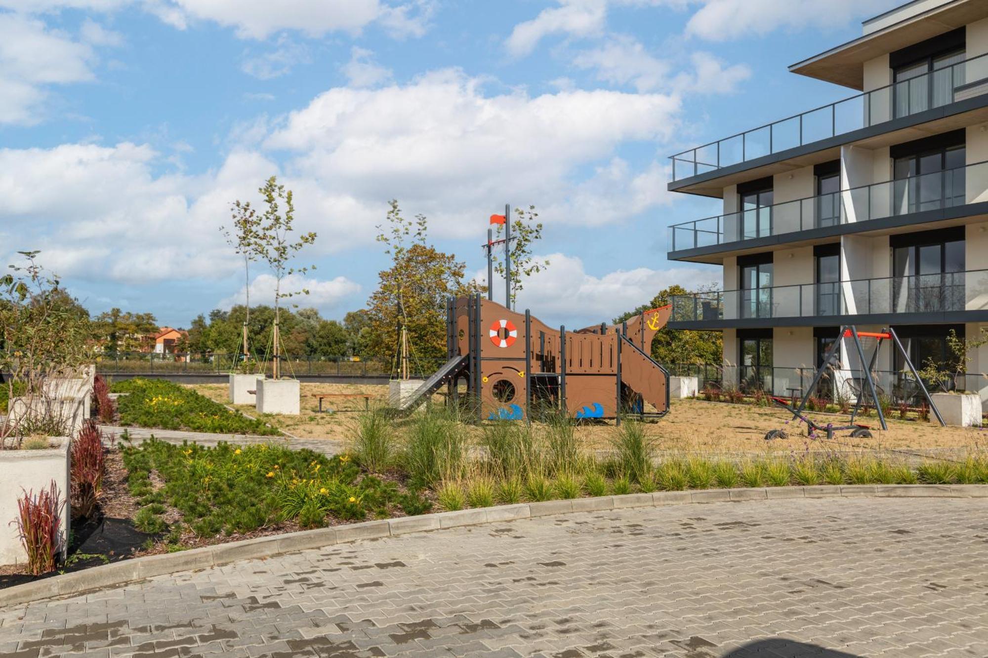 Dziwnow Luxurious Apartment No1 By The River By Renters Prestige Eksteriør billede